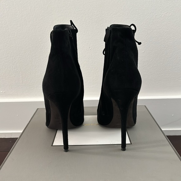 Tom Ford Black Suede Lace Up Open-Toe Booties (38) - Picture 4 of 8